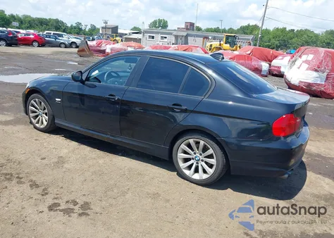 2011 BMW 328I xDrive z USA, uszkodzony, nr VIN WBAPK7C54BA819371